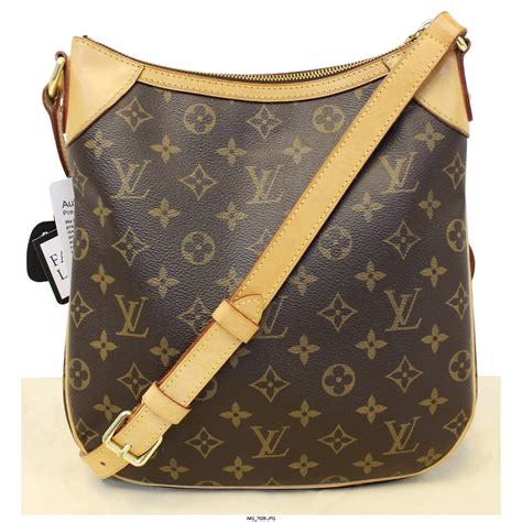 louis vuitton bag crossbody.